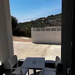Noya Suites Sr
