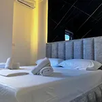 Noya Suites Sr