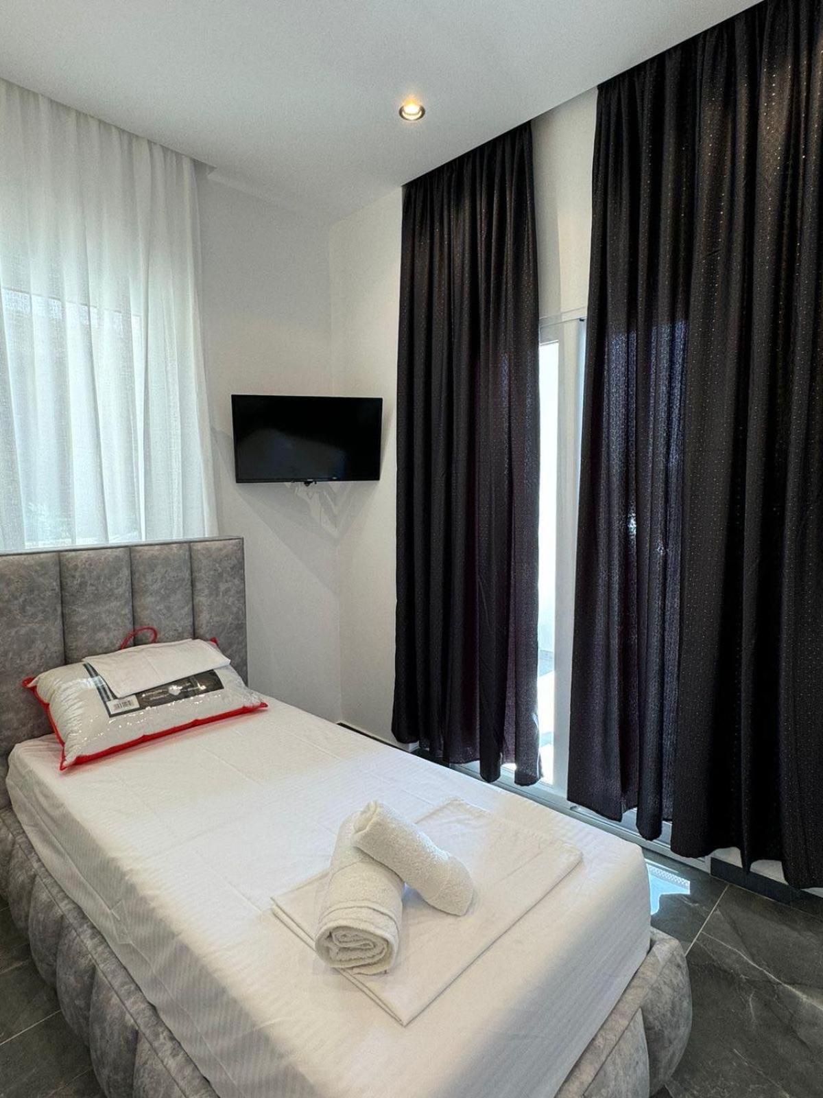 Aparthotel Noya Sr Sarandë